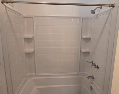 6823 Ben Franklin Road - Photo Thumbnail 15