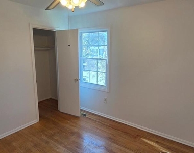 6823 Ben Franklin Road - Photo Thumbnail 18