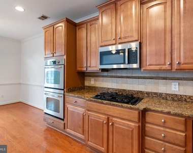 5675 Harrington Falls Lane - Photo Thumbnail 12