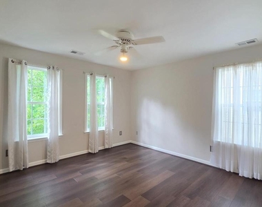 7659 Shuttington Drive - Photo Thumbnail 20