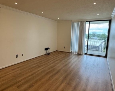 3115 Patrick Henry Drive - Photo Thumbnail 1