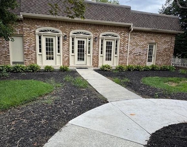 3115 Patrick Henry Drive - Photo Thumbnail 16