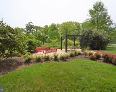 6621 Wakefield Drive - Photo Thumbnail 18