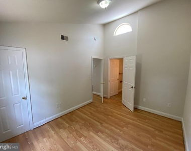 806 Weedon Street - Photo Thumbnail 12
