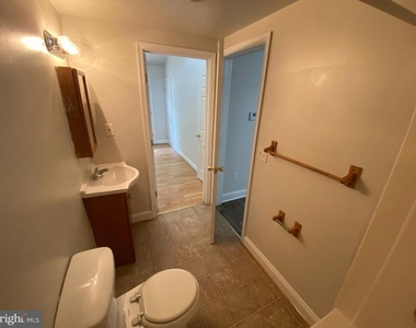 806 Weedon Street - Photo Thumbnail 9