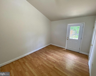 806 Weedon Street - Photo Thumbnail 10