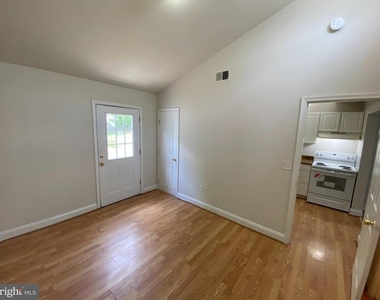 806 Weedon Street - Photo Thumbnail 13