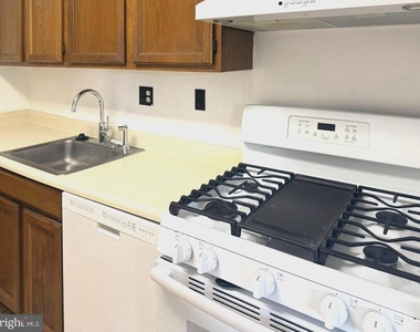 200 N Maple Avenue - Photo Thumbnail 2