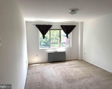 200 N Maple Avenue - Photo Thumbnail 11