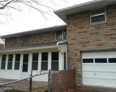 1432 S Greenbrier Street - Photo Thumbnail 15