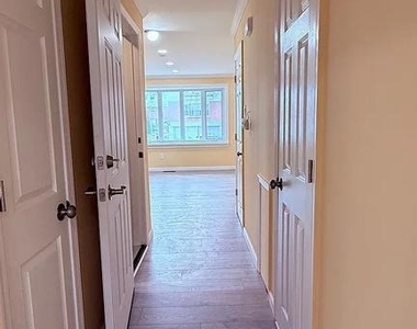 460 Parlin Street - Photo Thumbnail 10