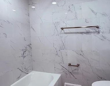460 Parlin Street - Photo Thumbnail 3