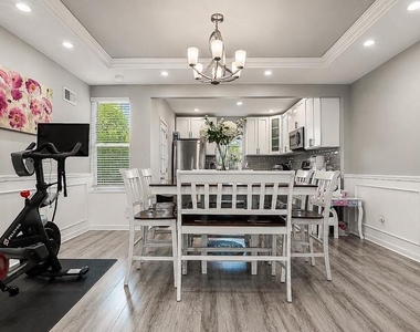 5867 Upland Way - Photo Thumbnail 9
