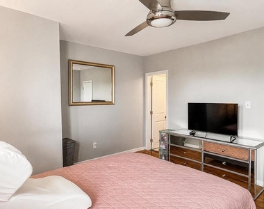 5867 Upland Way - Photo Thumbnail 16