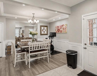 5867 Upland Way - Photo Thumbnail 11