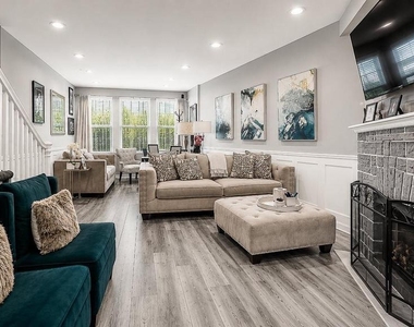 5867 Upland Way - Photo Thumbnail 6