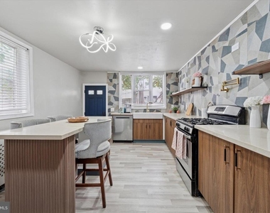 1644 S 26th Street - Photo Thumbnail 7