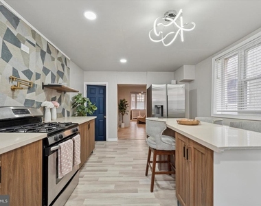 1644 S 26th Street - Photo Thumbnail 9
