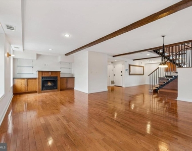 1111 Mount Vernon Street - Photo Thumbnail 5