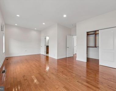 1111 Mount Vernon Street - Photo Thumbnail 17