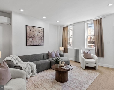 1302 N Lawrence Street - Photo Thumbnail 4