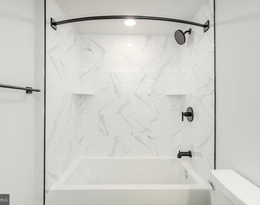 1102 Germantown Avenue - Photo Thumbnail 20