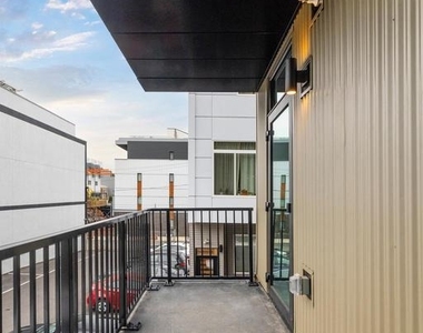 1102 Germantown Avenue - Photo Thumbnail 29