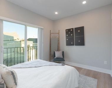 1513 Ridge Avenue - Photo Thumbnail 14
