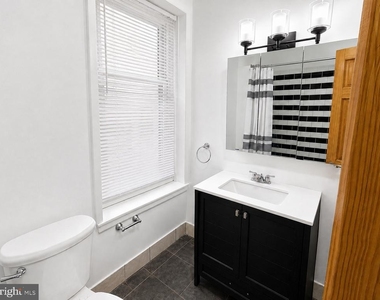 4025 Green Street - Photo Thumbnail 3