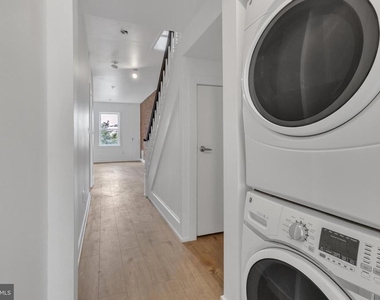 2313 Frankford Avenue - Photo Thumbnail 3