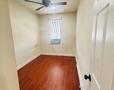 2841 N 5th Street - Photo Thumbnail 5