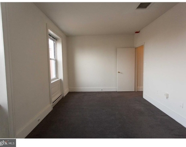 427 Vine Street - Photo Thumbnail 16