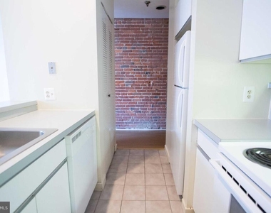 130-4 Arch Street - Photo Thumbnail 13