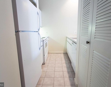 130-4 Arch Street - Photo Thumbnail 8