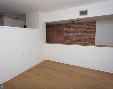 130-4 Arch Street - Photo Thumbnail 12