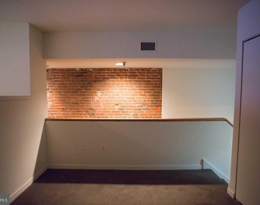130-2 Arch Street - Photo Thumbnail 15
