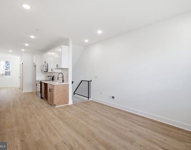 2126 N Percy Street - Photo Thumbnail 6