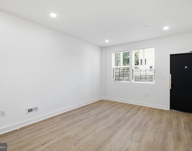 2126 N Percy Street - Photo Thumbnail 5
