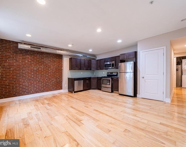 113 Gay Street - Photo Thumbnail 12