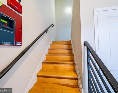 113 Gay Street - Photo Thumbnail 4