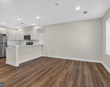 541 N Orianna Street - Photo Thumbnail 6