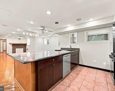 268 S 46th Street - Photo Thumbnail 11