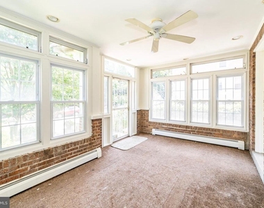 268 S 46th Street - Photo Thumbnail 4