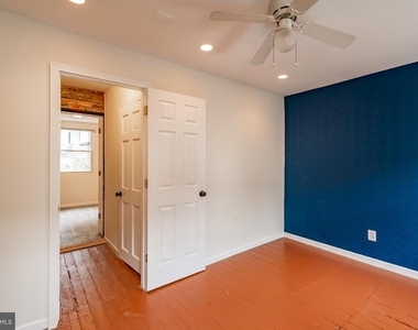 211 W Stiles Street - Photo Thumbnail 22