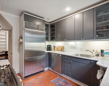2518 Panama Street - Photo Thumbnail 10