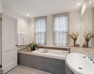 2518 Panama Street - Photo Thumbnail 20