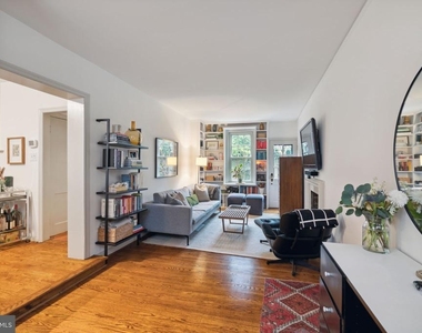 2518 Panama Street - Photo Thumbnail 1