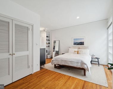 2518 Panama Street - Photo Thumbnail 15