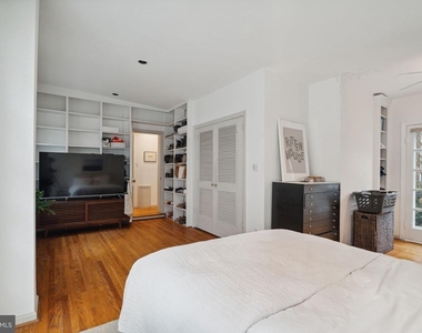 2518 Panama Street - Photo Thumbnail 16