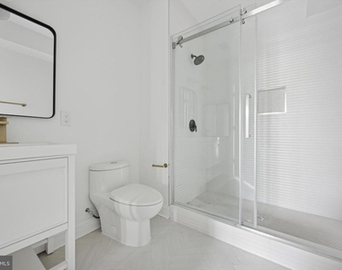1614 Ridge Avenue - Photo Thumbnail 19